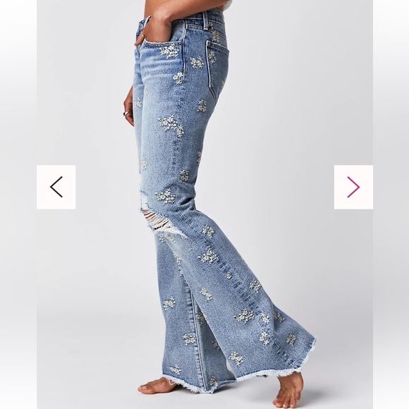 Free People Driftwood Eva Embroidered Flare Leg Jeans Boho Retro 70’s Hippie 25